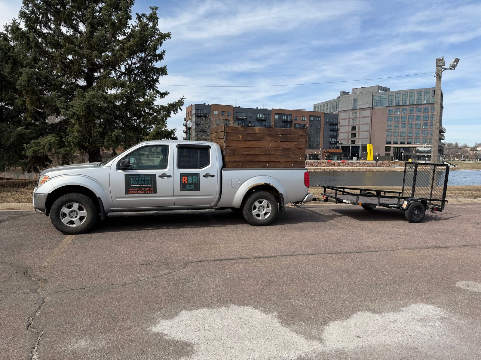 R&R Junk Removal truck
